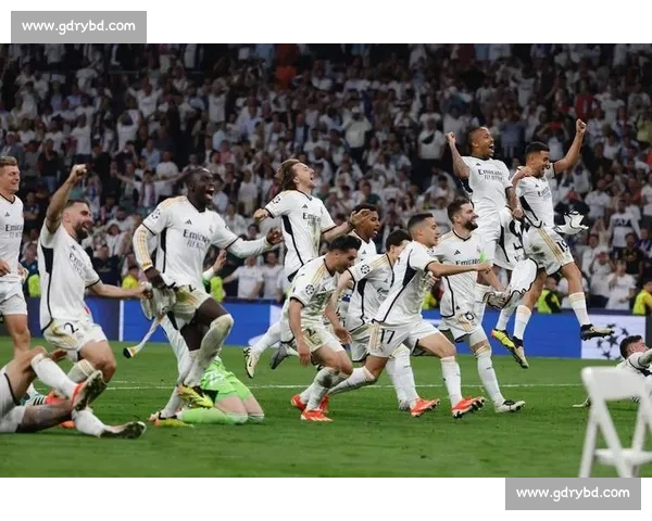 皇马转会策略曝光：赫伊森交易达标，新防线雏形初现