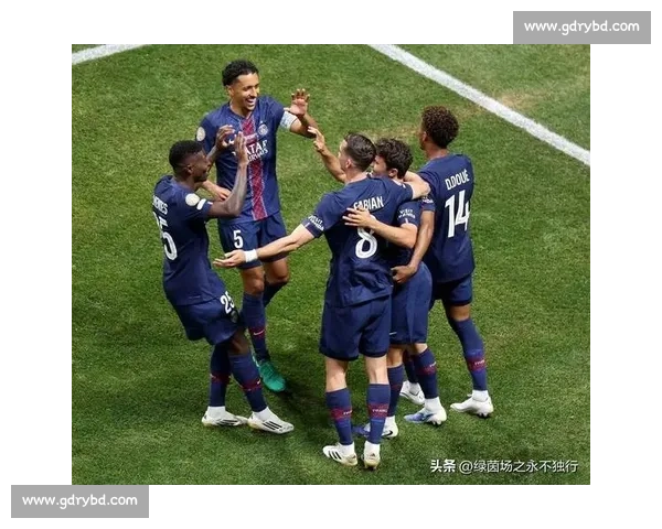 登贝莱双线作战:金球冲刺与世俱杯霸业驱动拜仁首秀